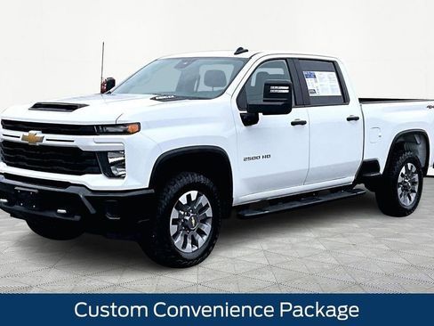 Certified 2024 Chevrolet Silverado 2500 Custom w/ Custom Value Package image 5