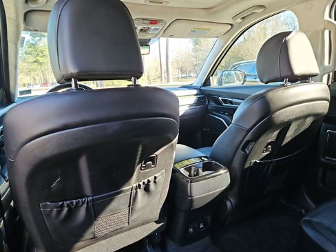 Used 2024 Kia Telluride SX Prestige image 19
