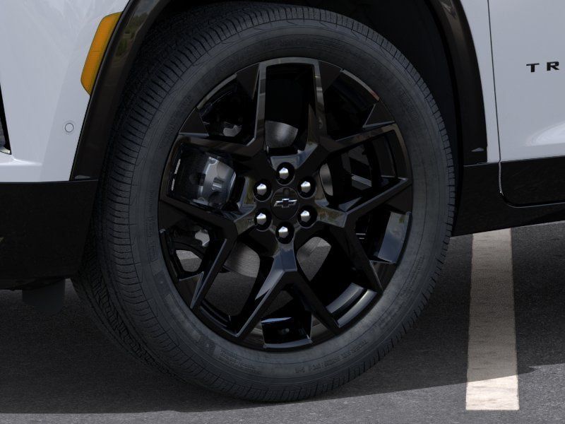 New 2026 Chevrolet Traverse RS w/ LPO, Floor Liner Package FWD image 9