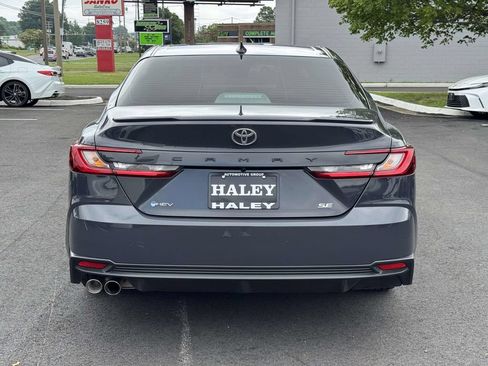 Used 2025 Toyota Camry SE FWD image 23