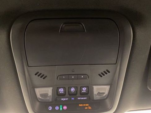 Certified 2023 Buick Enclave Essence w/ Experience Buick Package image 14