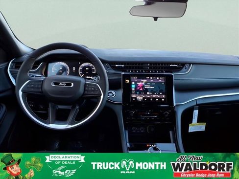 New 2025 Jeep Grand Cherokee Laredo X w/ Luxury Tech Group I image 12