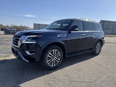 Used 2024 Nissan Armada SL w/ Captain's Chairs Package image 1
