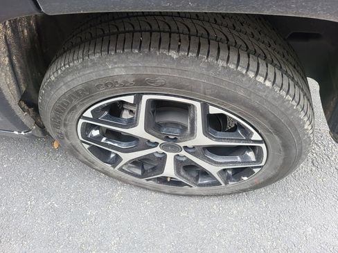 Used 2025 Jeep Compass Limited image 6