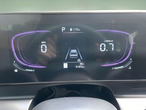 Used 2025 Kia Sportage EX w/ Premium Package FWD image 27
