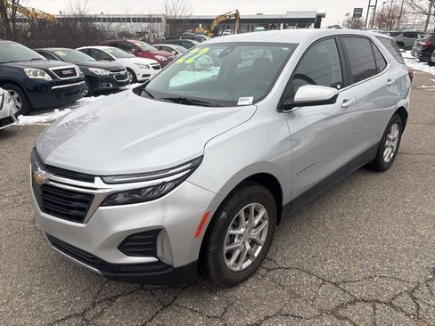 Used 2022 Chevrolet Equinox LT image 14