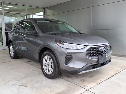Used 2024 Ford Escape Active image 1