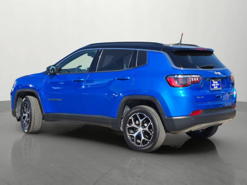 Used 2024 Jeep Compass Limited AWD/4WD image 4