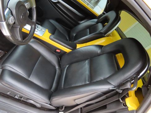 Used 2004 Chevrolet SSR w/ Preferred Equipment Group image 26