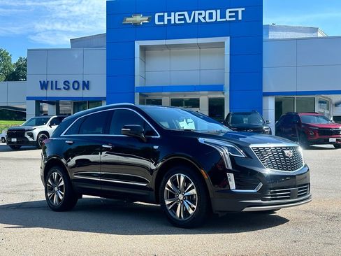 Used 2021 Cadillac XT5 Premium Luxury FWD image 1