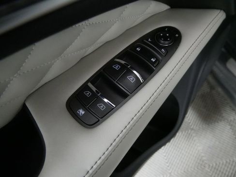 Used 2019 INFINITI QX60 Luxe w/ Limited Package image 15