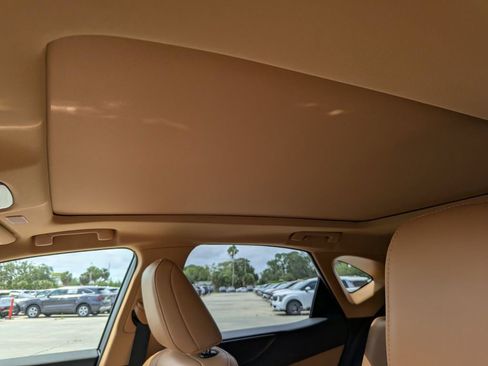 Used 2024 Lexus NX 350h AWD w/ Vision Package image 24