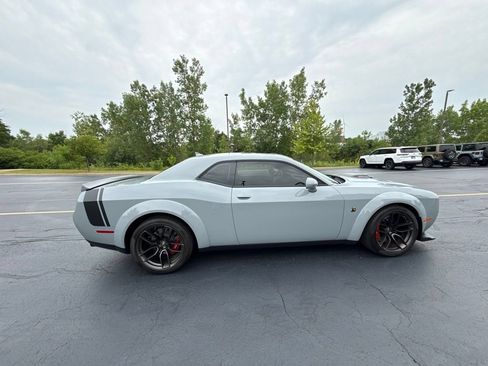 Used 2022 Dodge Challenger R/T Scat Pack RWD image 2