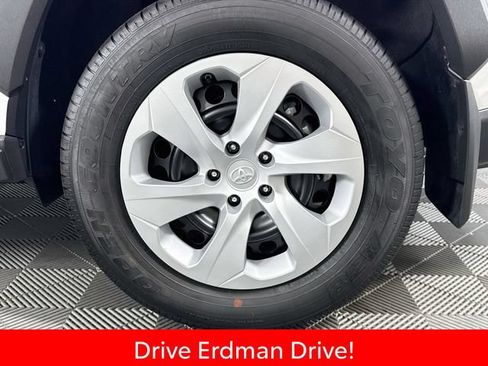Certified 2025 Toyota RAV4 LE FWD image 4
