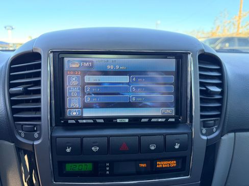 Used 2008 Kia Sorento EX w/ Luxury Pkg image 12