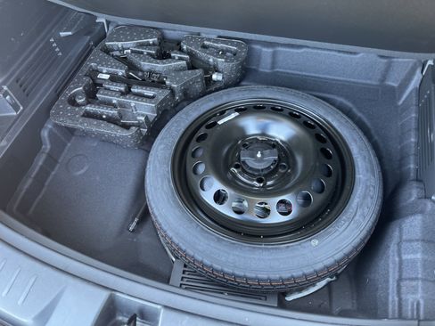 Used 2025 Chevrolet TrailBlazer LT image 39