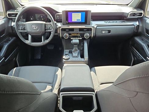 Used 2025 Toyota Tacoma SR5 AWD/4WD image 14