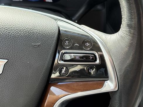 Used 2019 Cadillac Escalade Premium Luxury AWD/4WD image 36