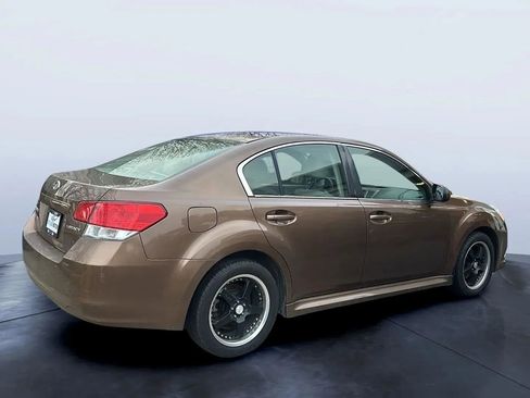 Used 2011 Subaru Legacy 2.5i Premium w/ All-Weather Pkg image 5