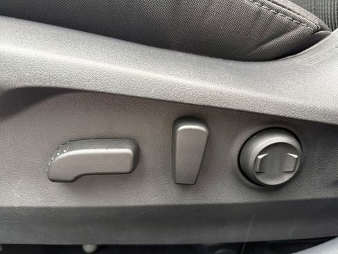 Certified 2025 Subaru Legacy Premium AWD/4WD image 20