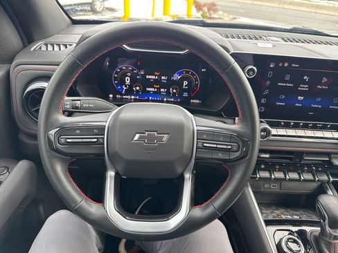 Used 2024 Chevrolet Colorado Z71 w/ Z71 Convenience Package 2 image 40