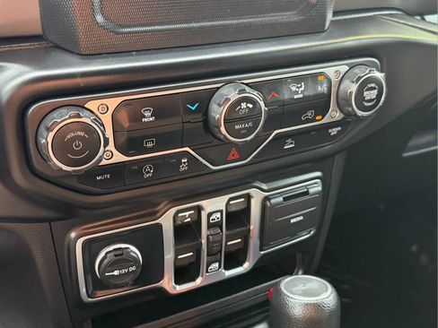 Used 2023 Jeep Wrangler Unlimited Sport AWD/4WD image 36