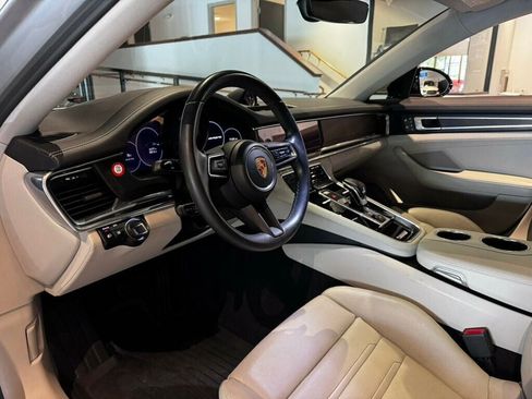 Used 2023 Porsche Panamera image 10