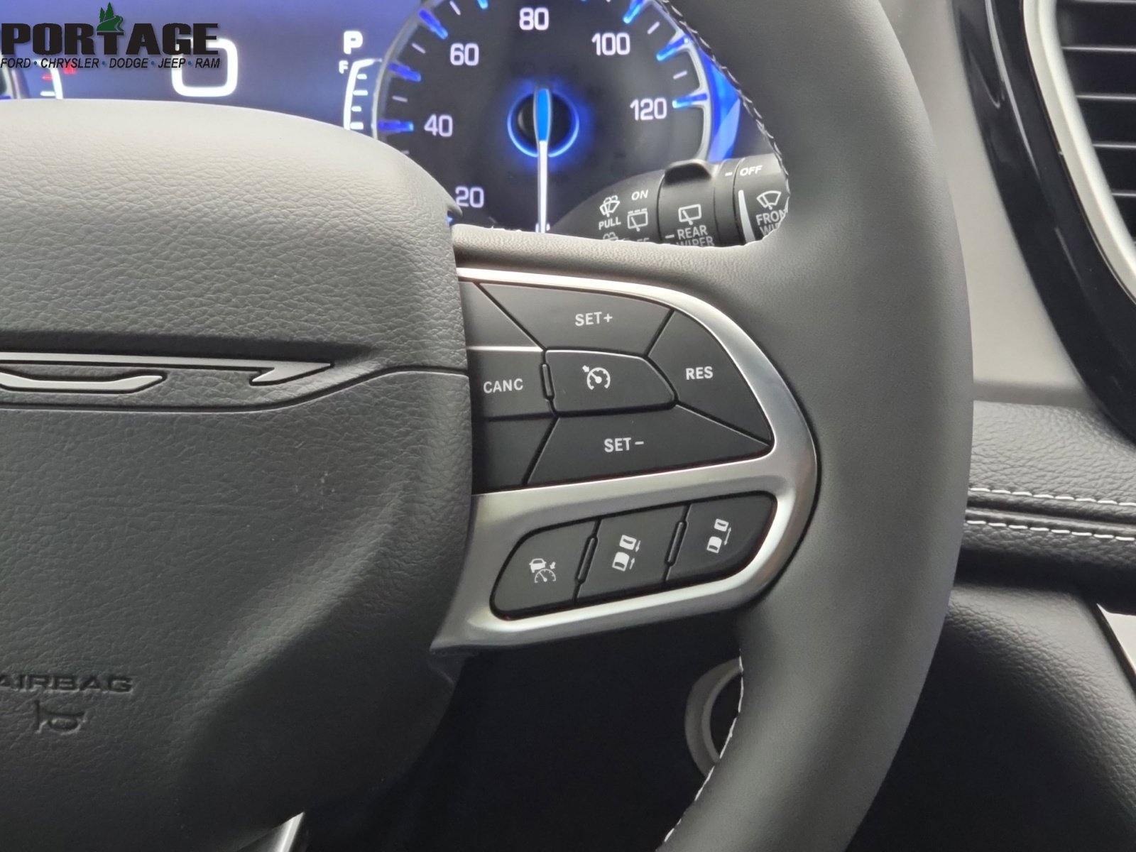 New 2027 Chrysler Pacifica Select AWD/4WD image 22