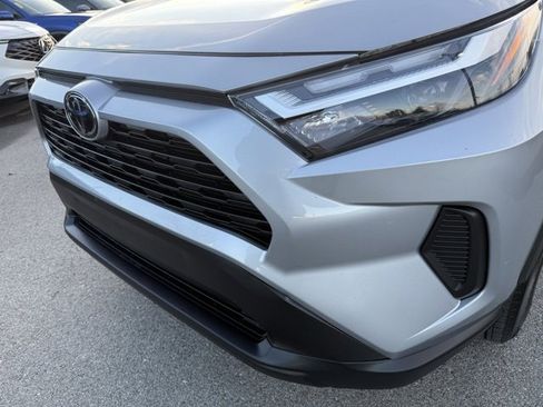 Used 2025 Toyota RAV4 XLE image 13