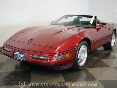 Used 1995 Chevrolet Corvette Convertible RWD image 19