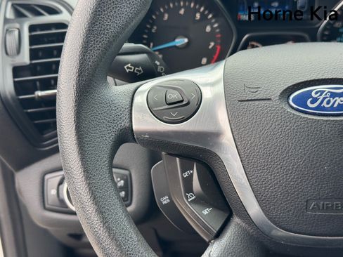 Used 2016 Ford Escape SE FWD image 18