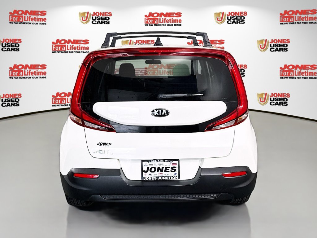 Used 2021 Kia Soul LX FWD image 15