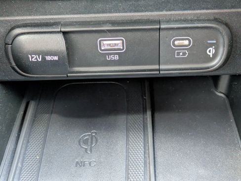 Certified 2025 Kia Telluride SX Prestige AWD/4WD image 30