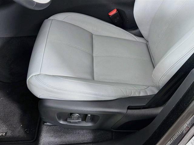 Used 2024 Land Rover Range Rover Velar S AWD/4WD image 24