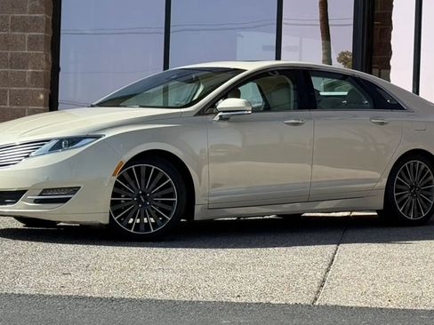 Used 2016 Lincoln MKZ Hybrid w/ Equipment Group 600A Reserve FWD image 3