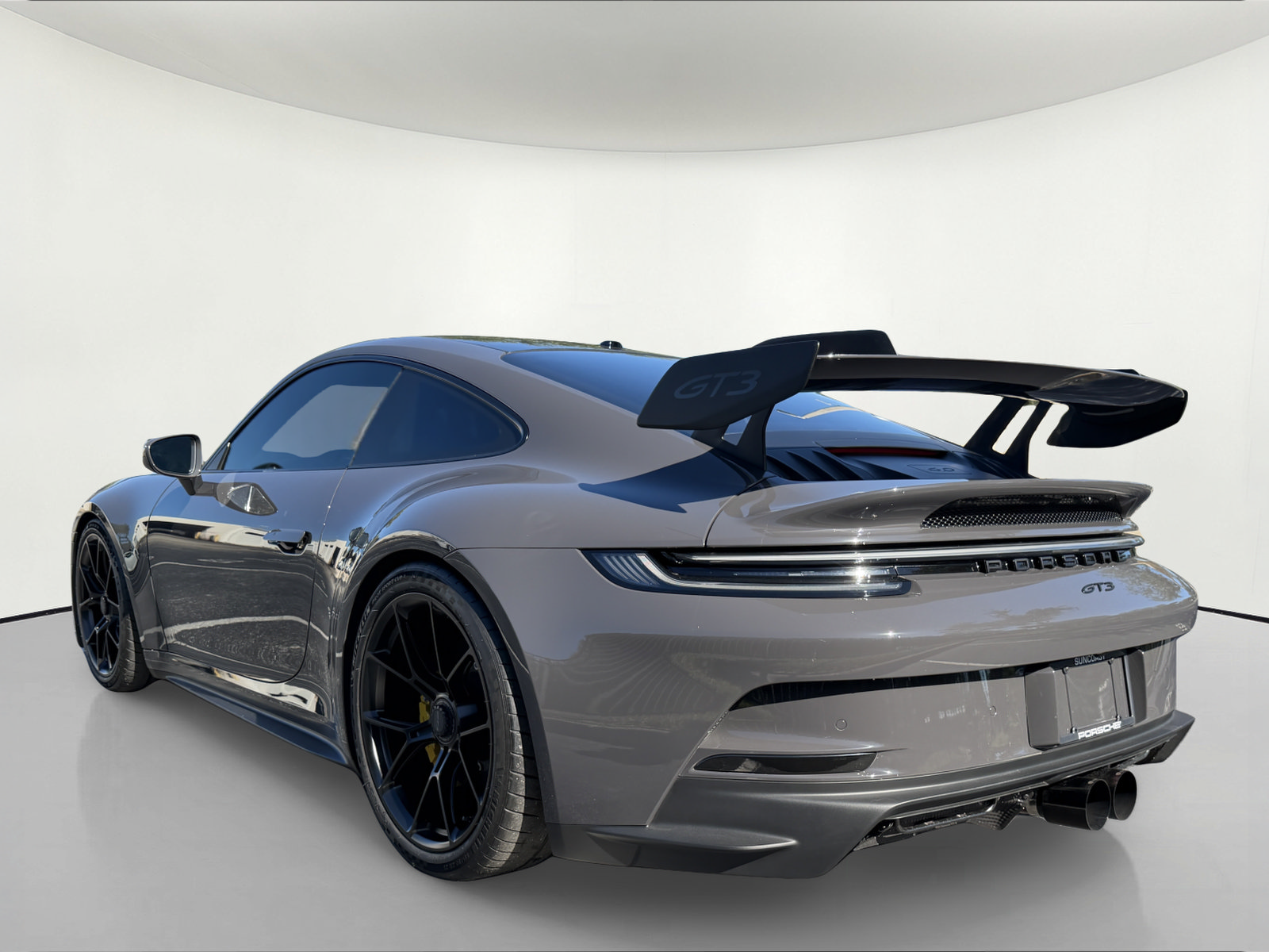 Certified 2022 Porsche 911 GT3 RWD image 3