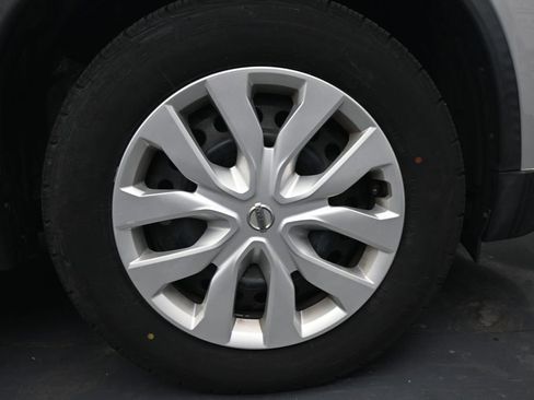 Used 2017 Nissan Rogue S w/ S Appearance Package AWD/4WD image 11
