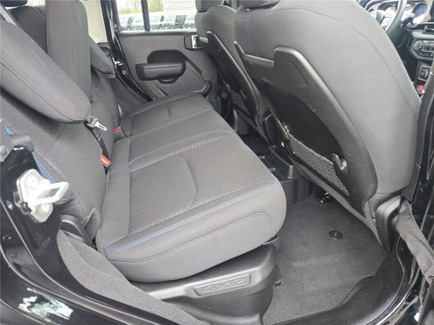 Certified 2025 Jeep Wrangler Unlimited Rubicon 4xe w/ Safety Group AWD/4WD image 12