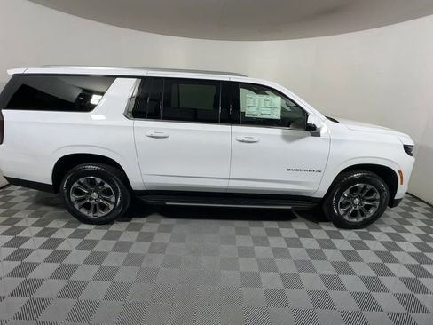 New 2026 Chevrolet Suburban LT w/ Comfort Package image 10