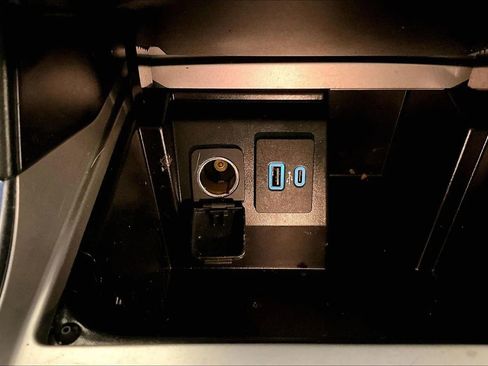 Certified 2023 Ford Explorer XLT w/ Equipment Group 202A image 32