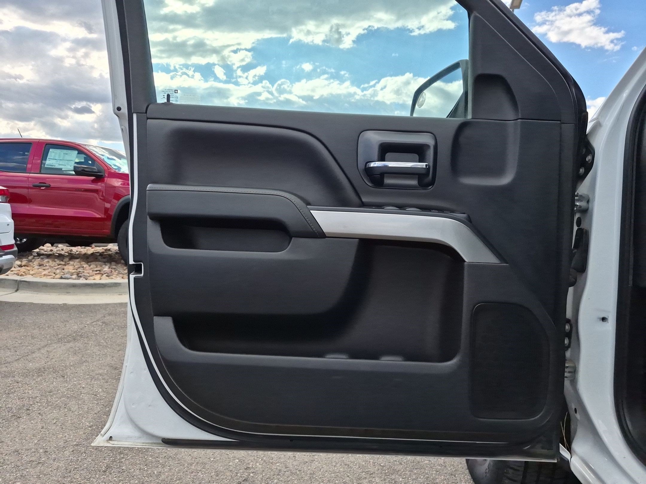 Used 2018 Chevrolet Silverado 1500 LT w/ All Star Edition AWD/4WD image 12