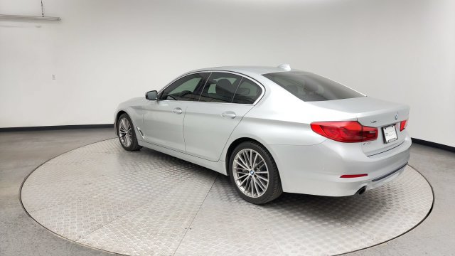 Used 2019 BMW 530i xDrive AWD/4WD image 4