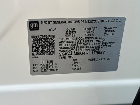 Used 2024 GMC Terrain SLE image 39