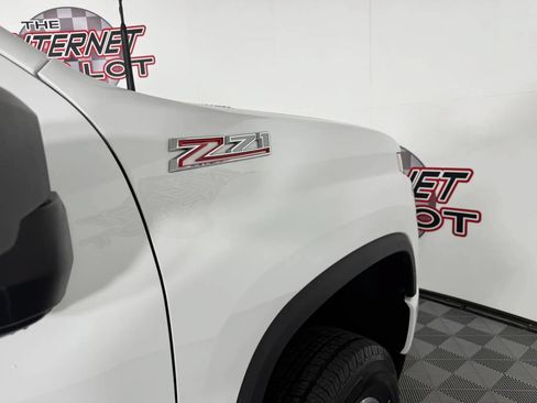 Used 2022 Chevrolet Silverado 2500 LTZ w/ LTZ Convenience Package AWD/4WD image 32