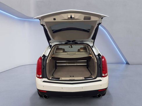 Used 2015 Cadillac SRX Luxury image 11