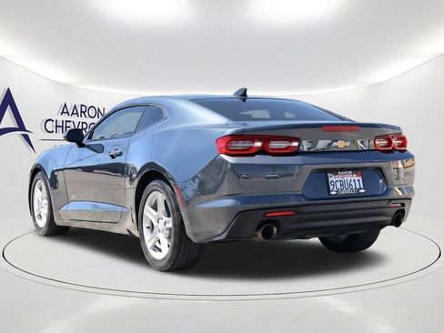 Used 2022 Chevrolet Camaro LT RWD image 4