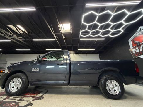 Used 2018 RAM 1500 Express RWD image 19