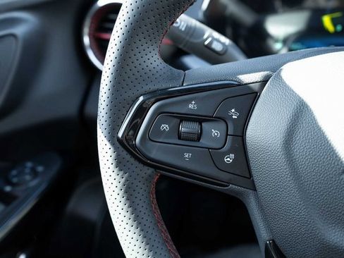 New 2026 Chevrolet Trax RS w/ Driver Confidence Package image 20