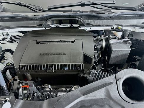 Certified 2025 Honda Pilot Touring image 30