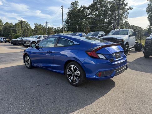 Used 2018 Honda Civic EX-T image 4